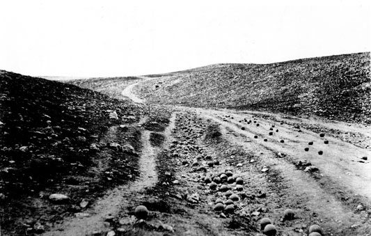 â€œThe Valley of the Shadow of Deathâ€, showing the canonballs ON the road.